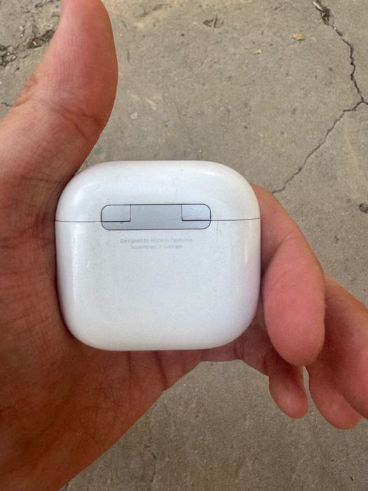 Airpods 4 оригинал