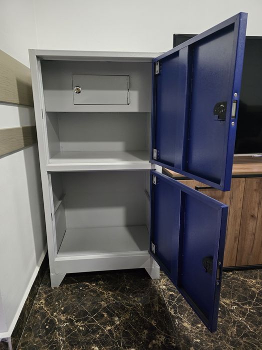 Сейф металлический