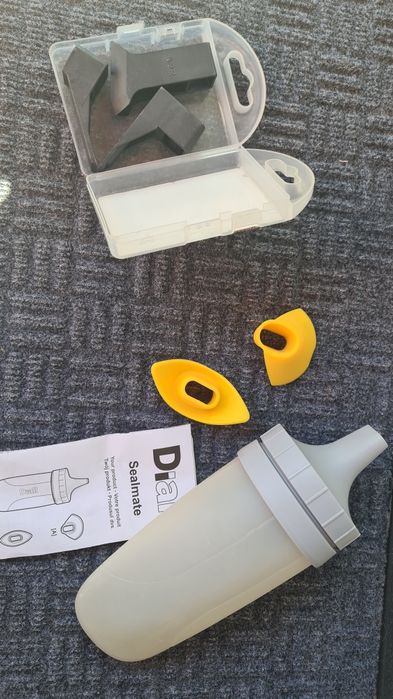 Dispozitiv pt rostuit din silicon + lame curățat rosturi