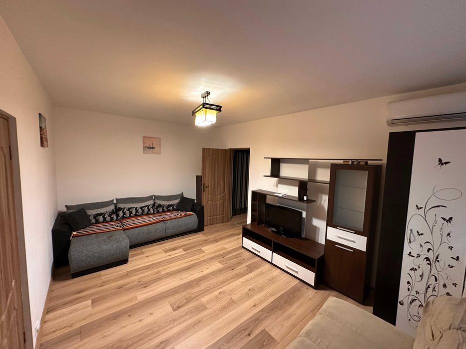 Apartament 2 camere  ,acces direct  metrou 1 Mai , Calea Grivitei ,direct proprietar