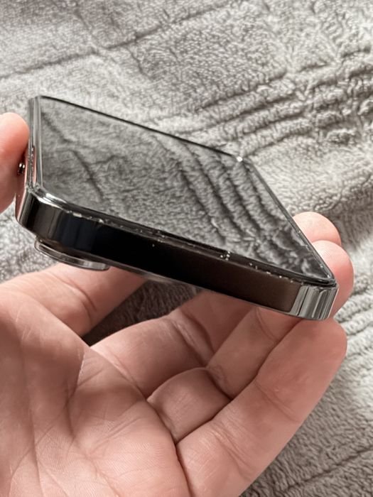 Продам идеальный Iphone 14 Pro 75% 128