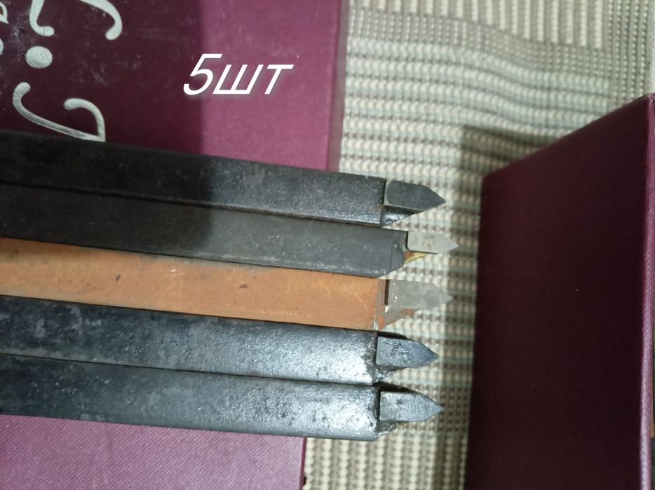 Резцы на токарный станок