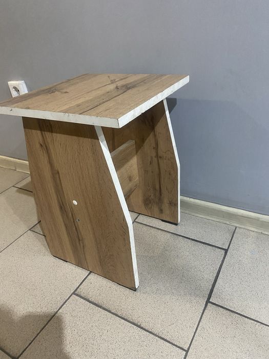 Продам табуретки  кухонные