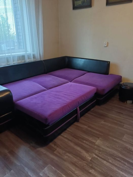 Срочно продам диван