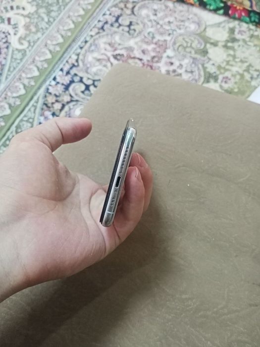 Iphone XS ideal holatda