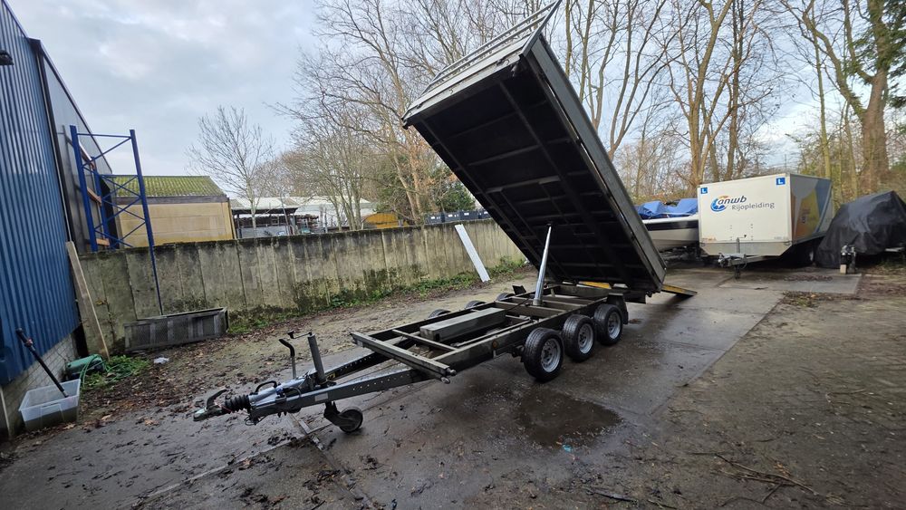 Platformă/remorca HENRA 3500 KG