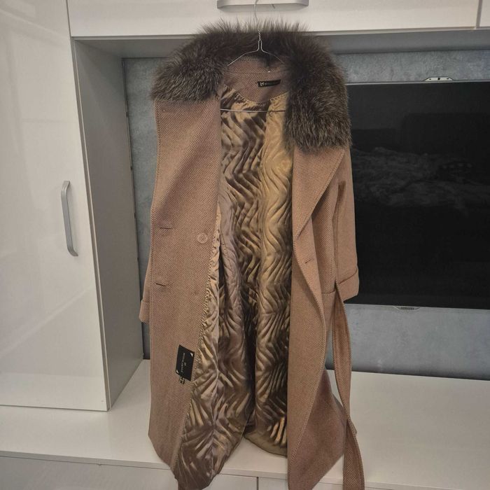 Palton cu blana naturala