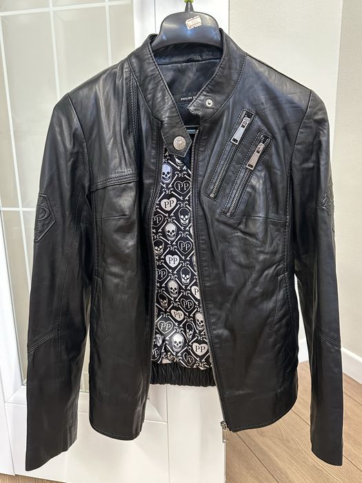 Куртка кожанная  размер 42