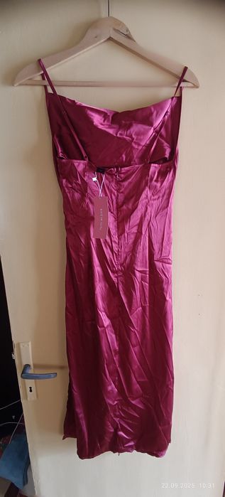 Рокля сатен размер М