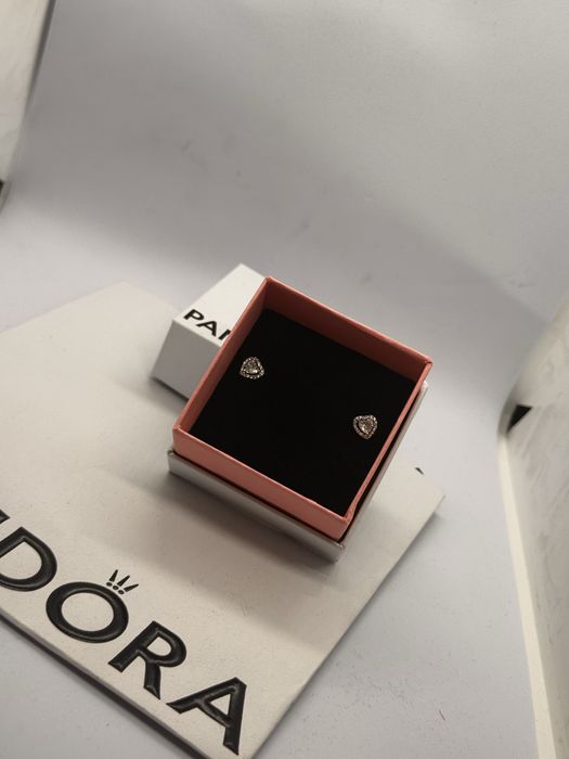 Пандора обеци Pandora