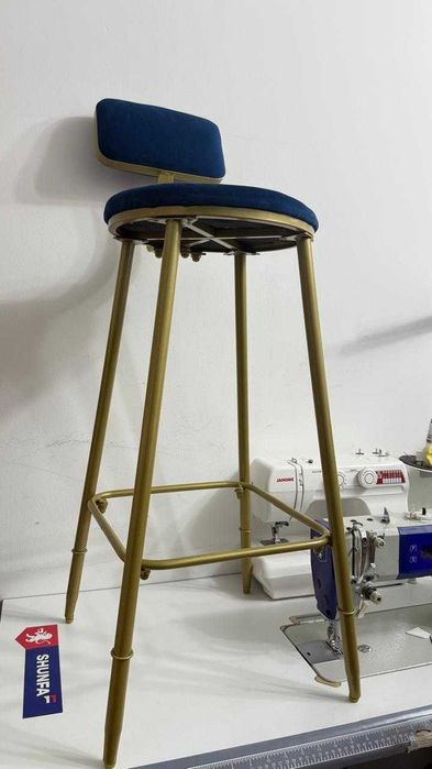 Продам барные стулья для офиса и не только