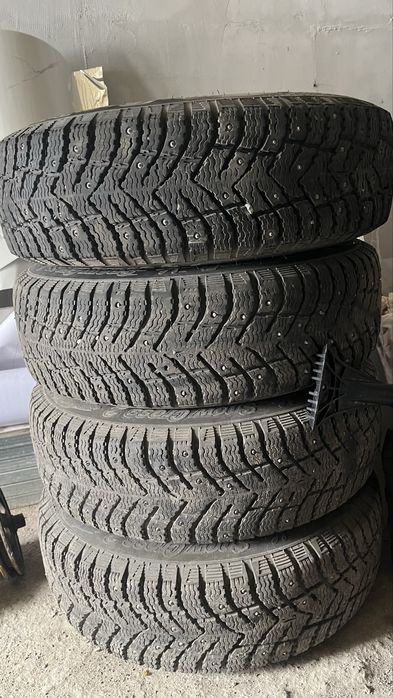 Шины комплект зима и лета