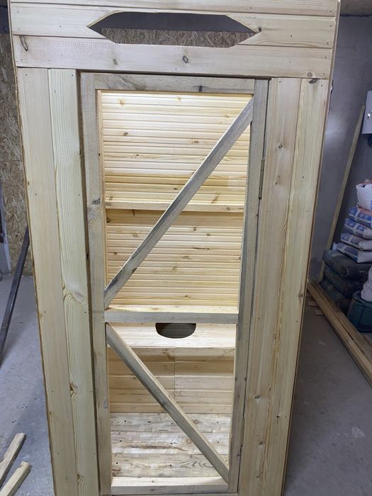 Туалет уличный.