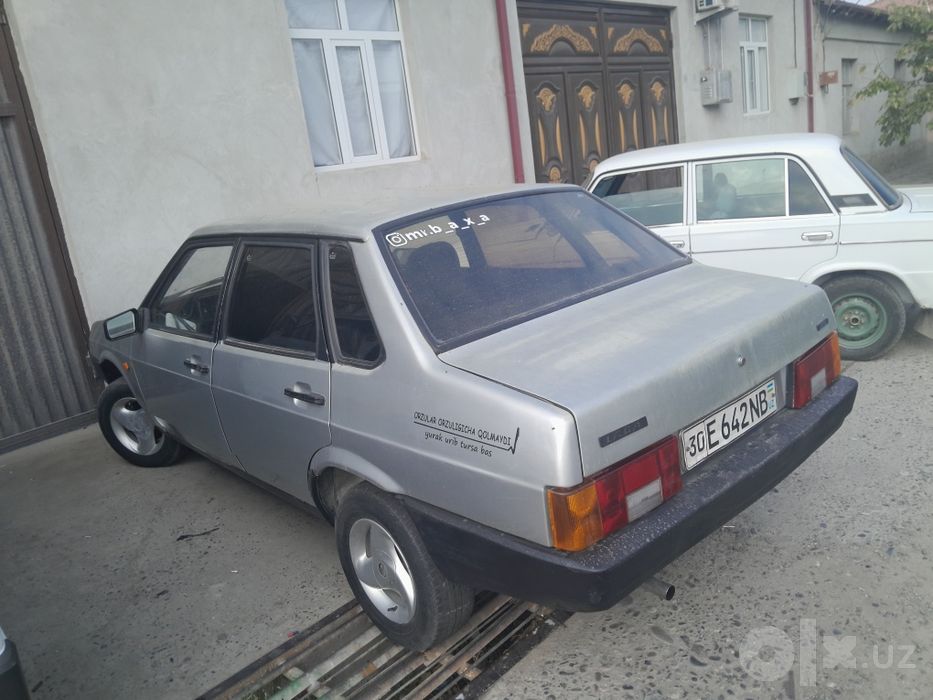 Лада 21099 год1994 бензин