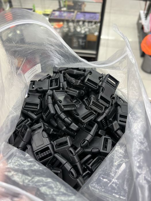 Фастекс пластик 40х23мм