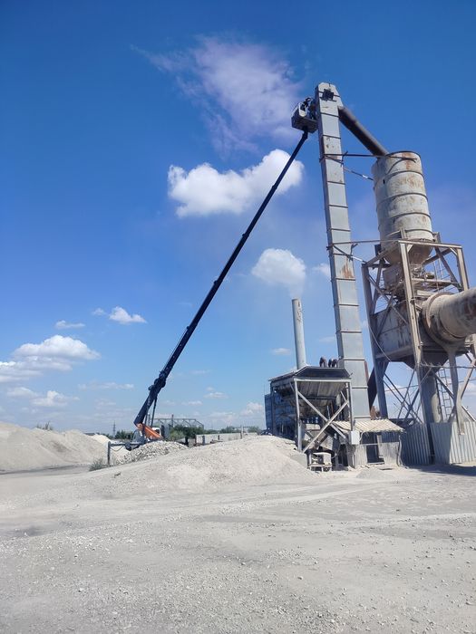 Услуги АвтоВышки 30 метров