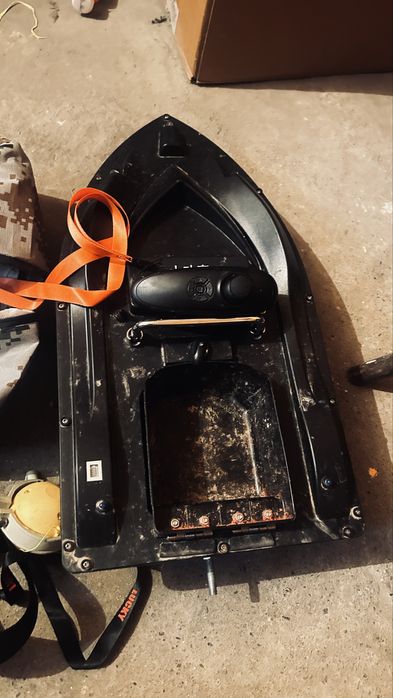 продам эхолот и кораблик