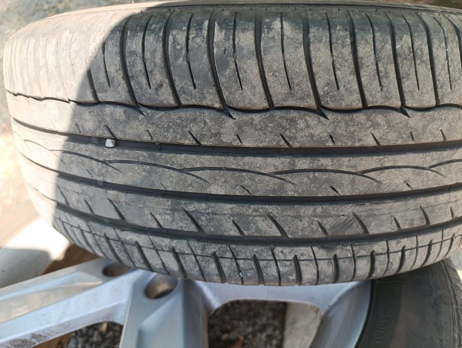 Продам летние шины 215/55/R17