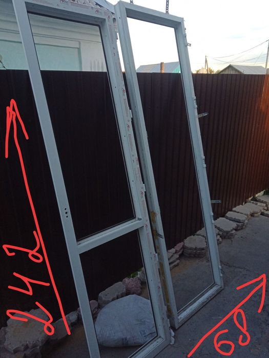 Дверь пластиковая