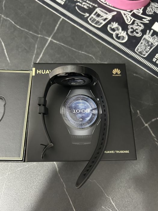 Vand ceas Huawei watch 5 black