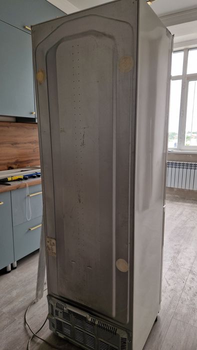 Продам холодильник