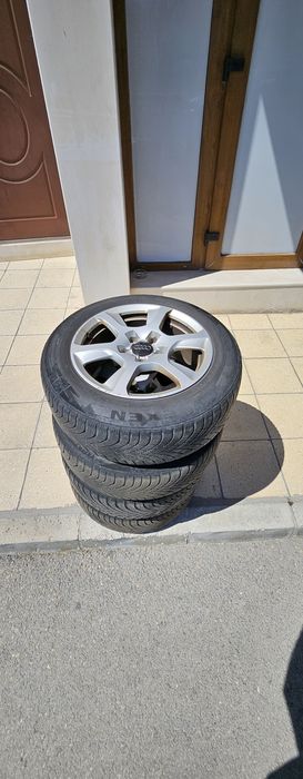 Джанти Audi със зимни гуми 205/60/R16