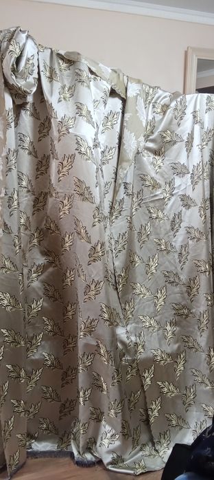 Продам шторы и тюли.