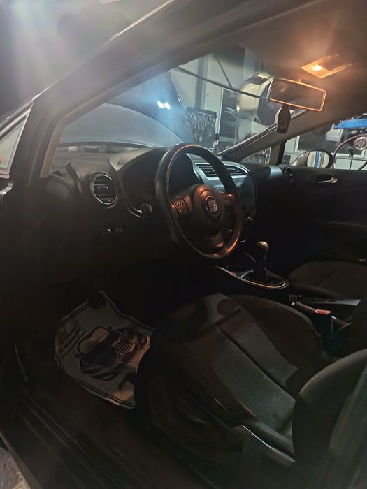 Сеат леон 2.0тфси на части