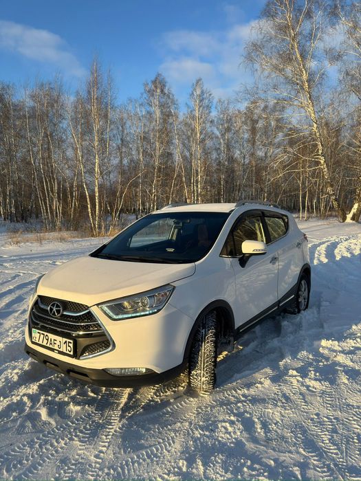 Продам JAC S3 2015 года