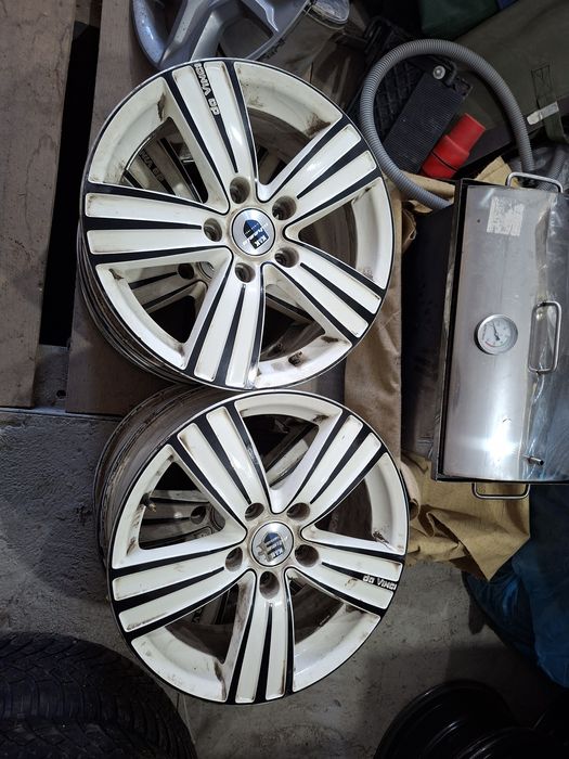 Продам комплект литых дисков R16