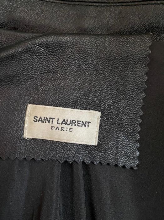 Кожаную куртку продам