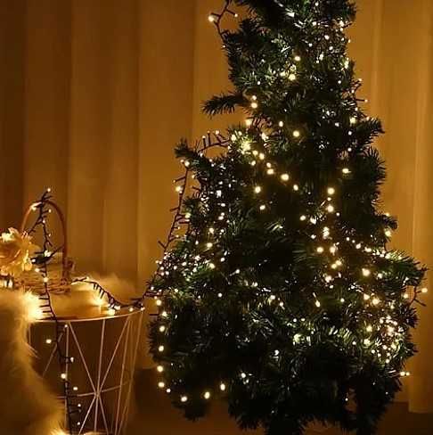 Красива коледна елха със шишарки 150см