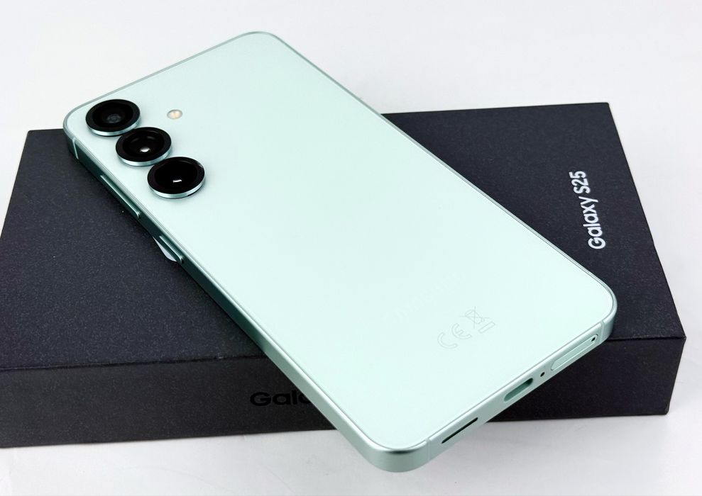 НОВ! Samsung Galaxy S25 5G 128GB 12RAM Mint 2г. Гаранция!