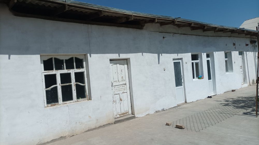 7,8 sotixli uy sotiladi.