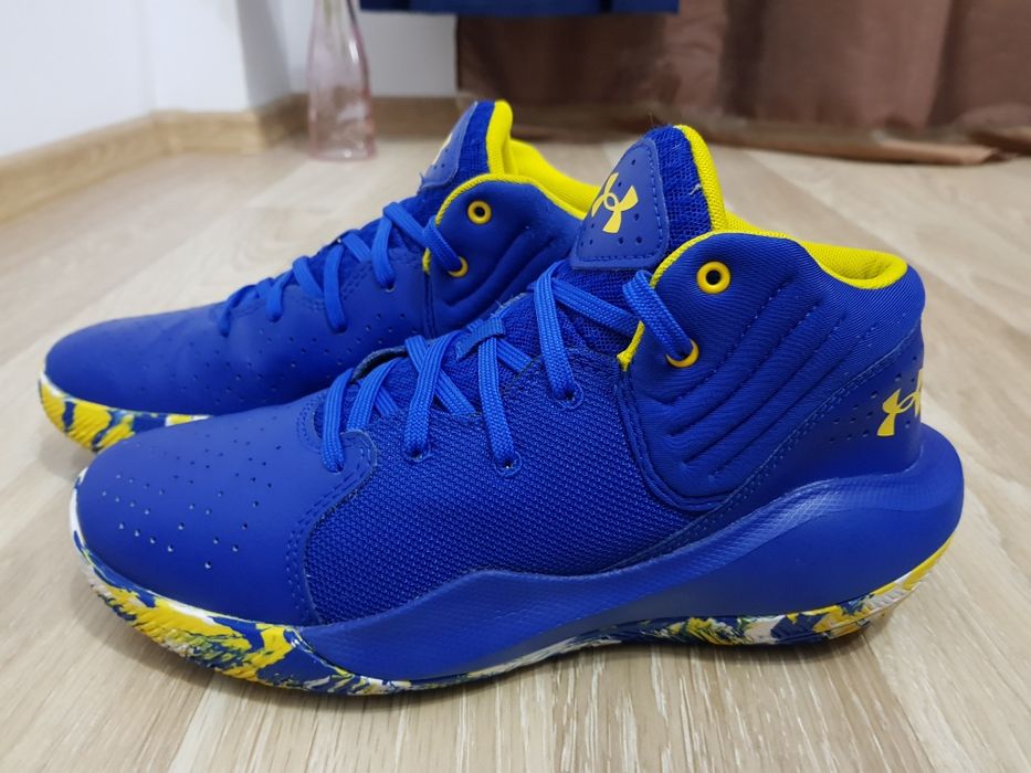 Adidasi Under Armour mărimea 40