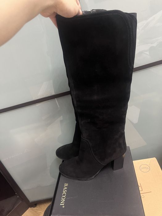 Продам зимние сапоги