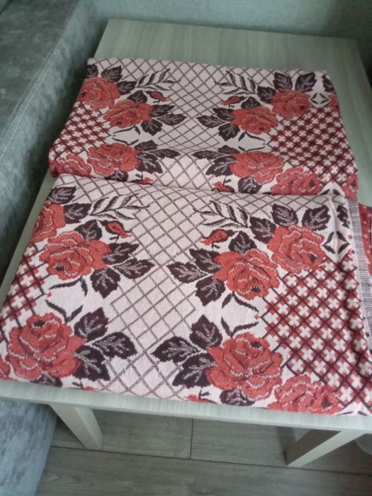 Продам покрывало гобеленовые