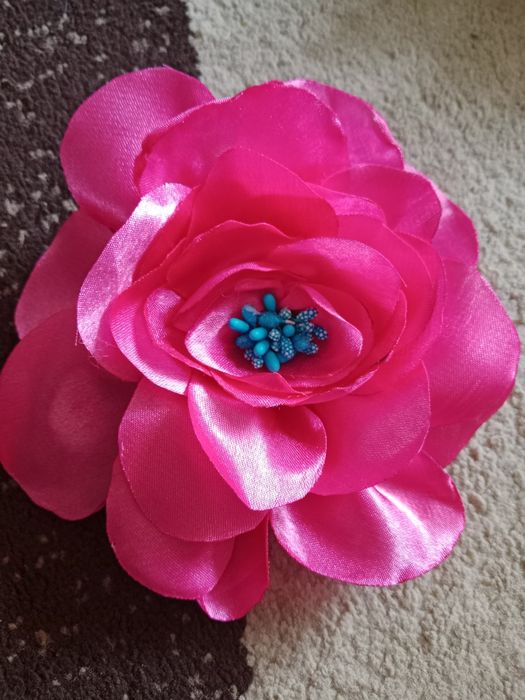 Продам брошки для одежды