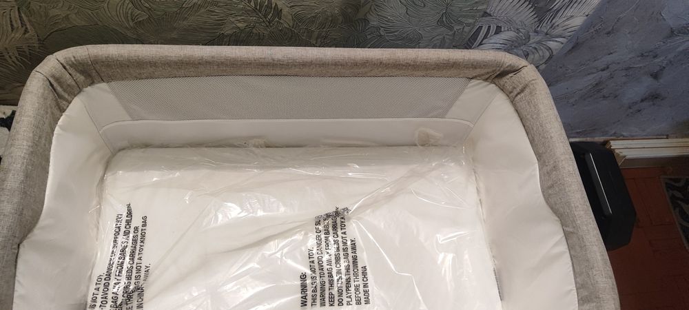 Продам манеж кровать