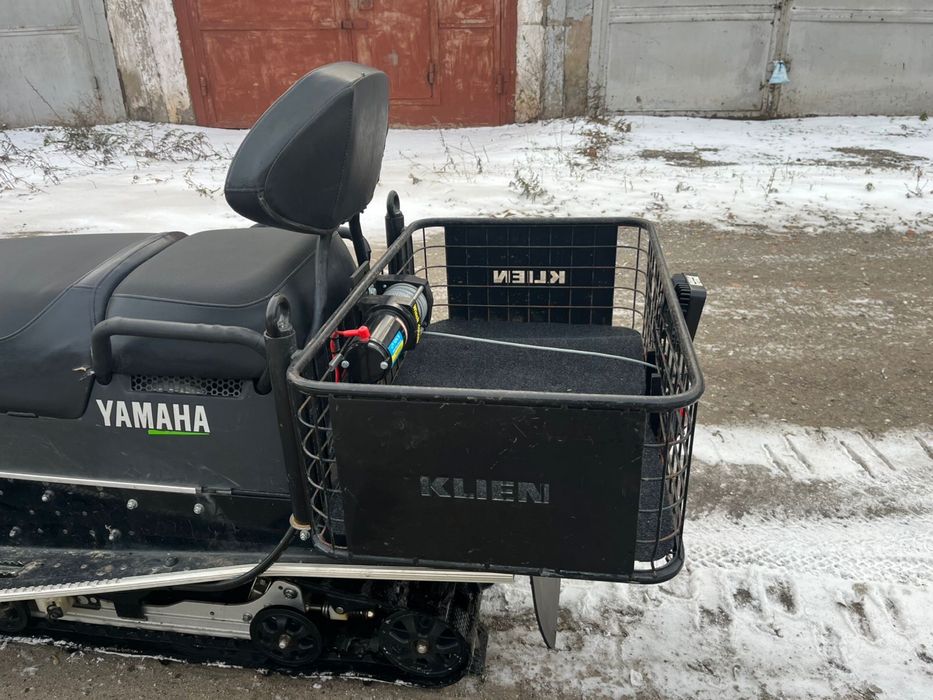 Продам снегоход Ямаха.