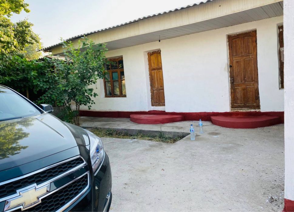 Нурафшон Бургалида 6 сотихли дача сотилади