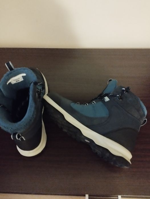 Топли зимни ботуши