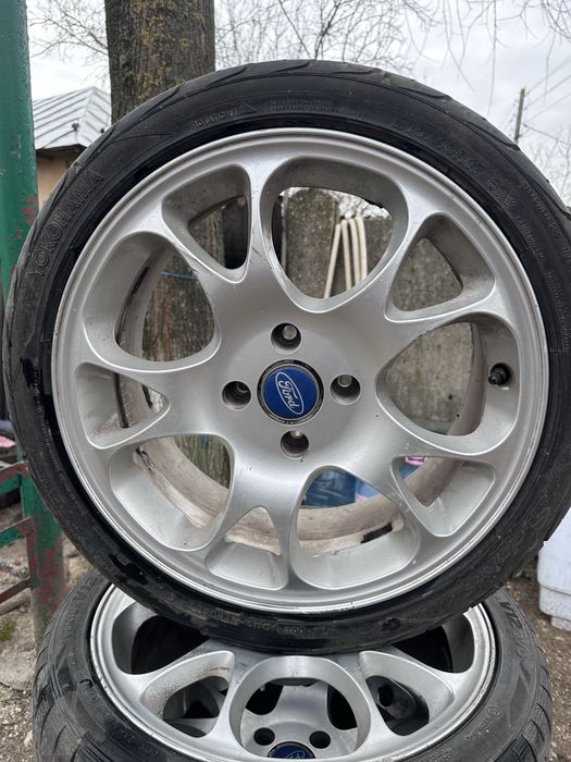 Vând jante ford R17