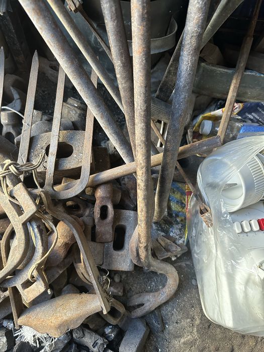 Продам ключи , отвес, зубила , напильники, гвоздодер