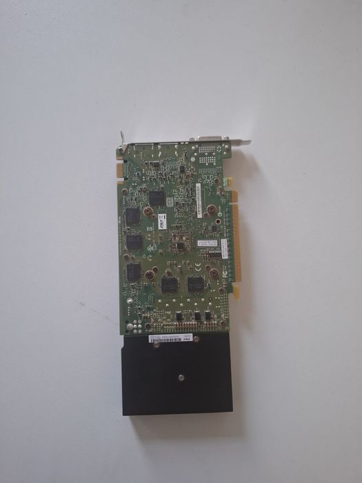 nVidia QUADRO 4000 3GB