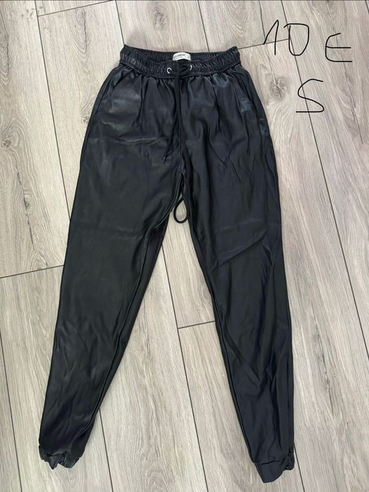 Топове, дънки и блузи HM, Bershka, Pull&Bear