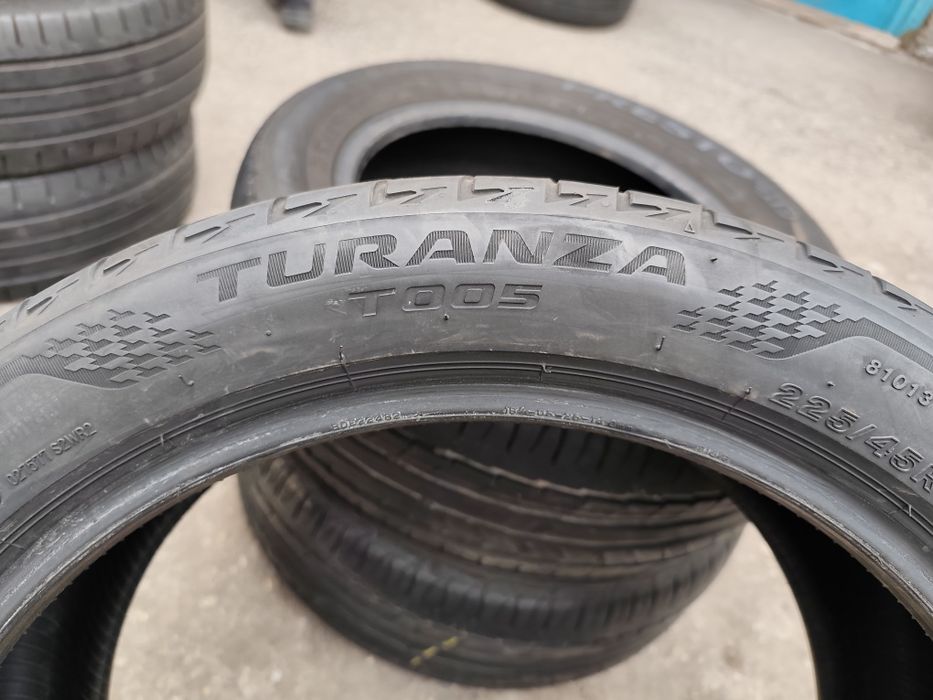 Летни гуми 225/45/18 Bridgestone