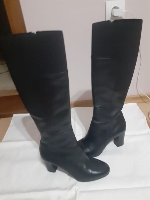 Cizme lungi Anna Cori ,350 lei ,sunt noi,,negre