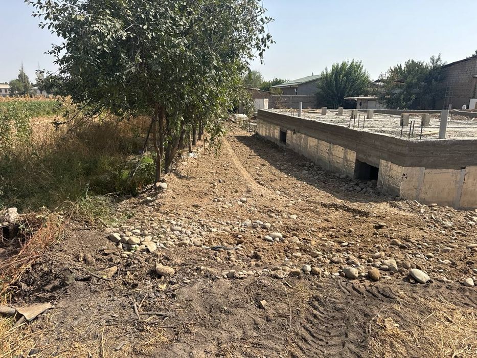 Tuzelda yer sotiladi