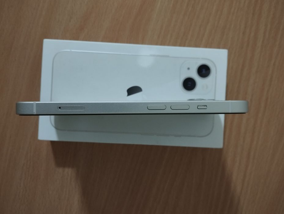 Продам iPhone 13